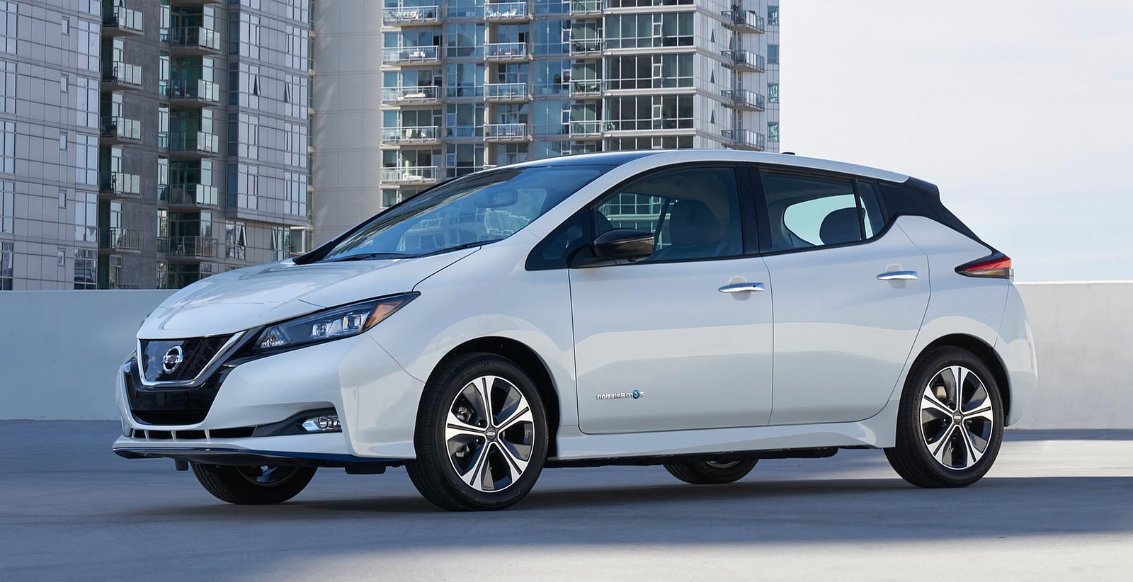 Nissan-Leaf