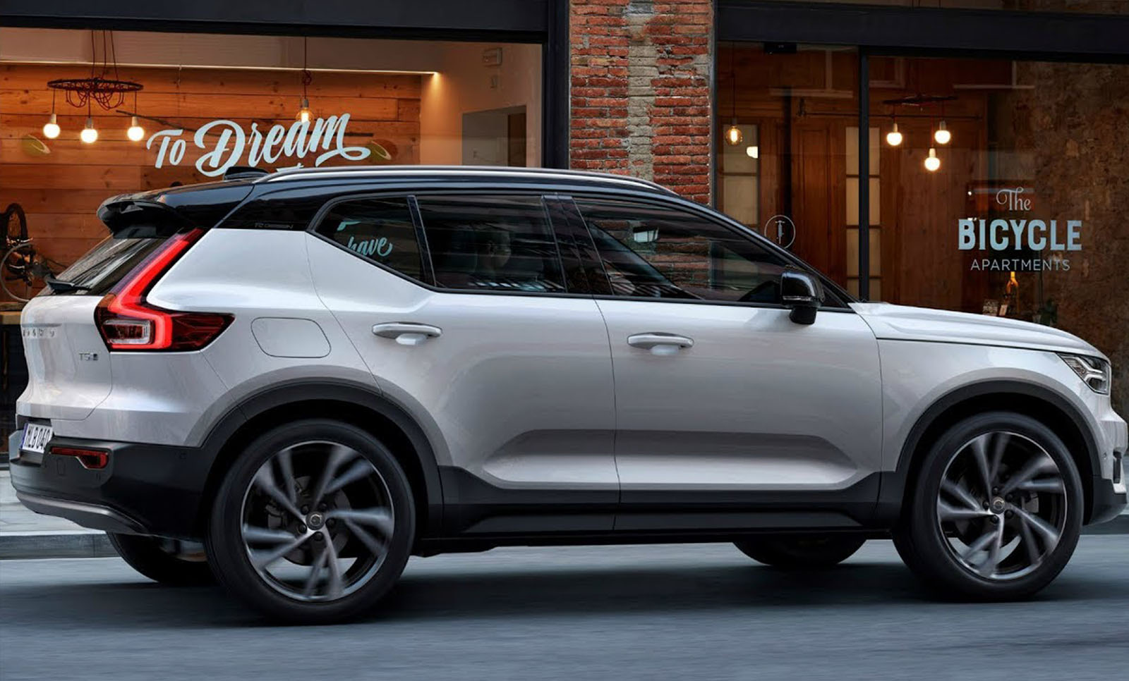 Volvo-XC40