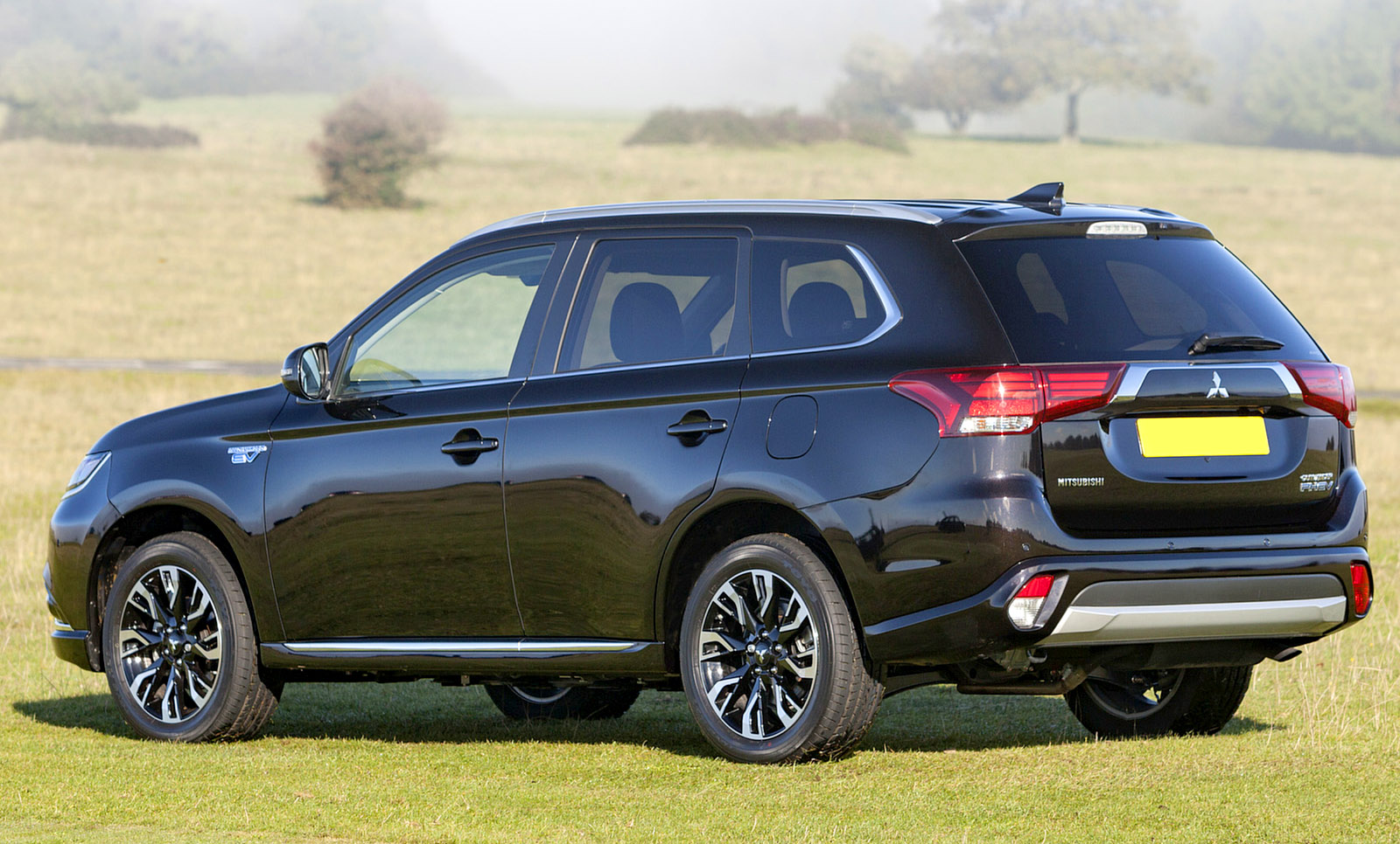 Mitsubishi-Outlander