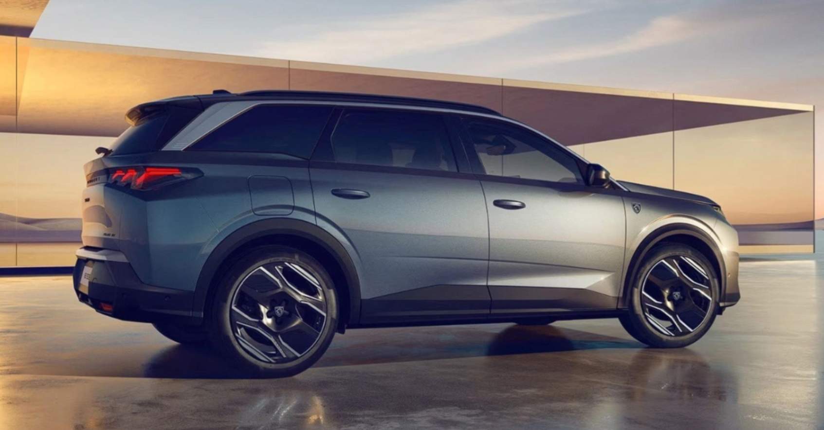 Peugeot-5008