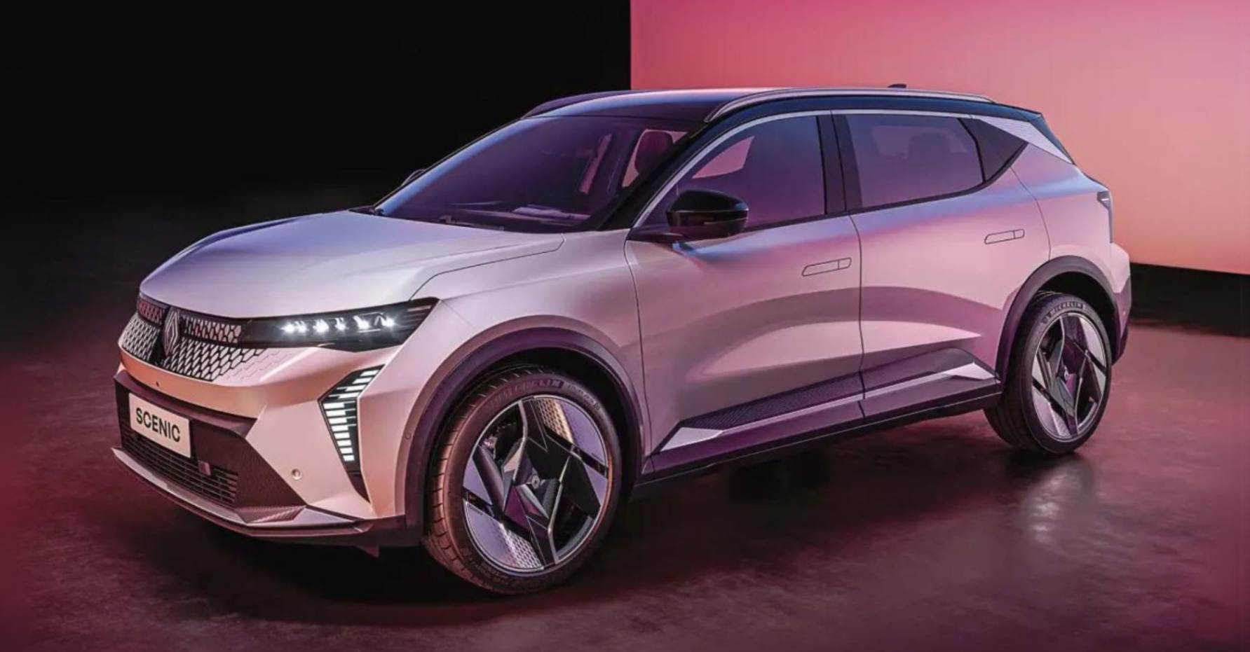 Renault-Scenic E-Tech