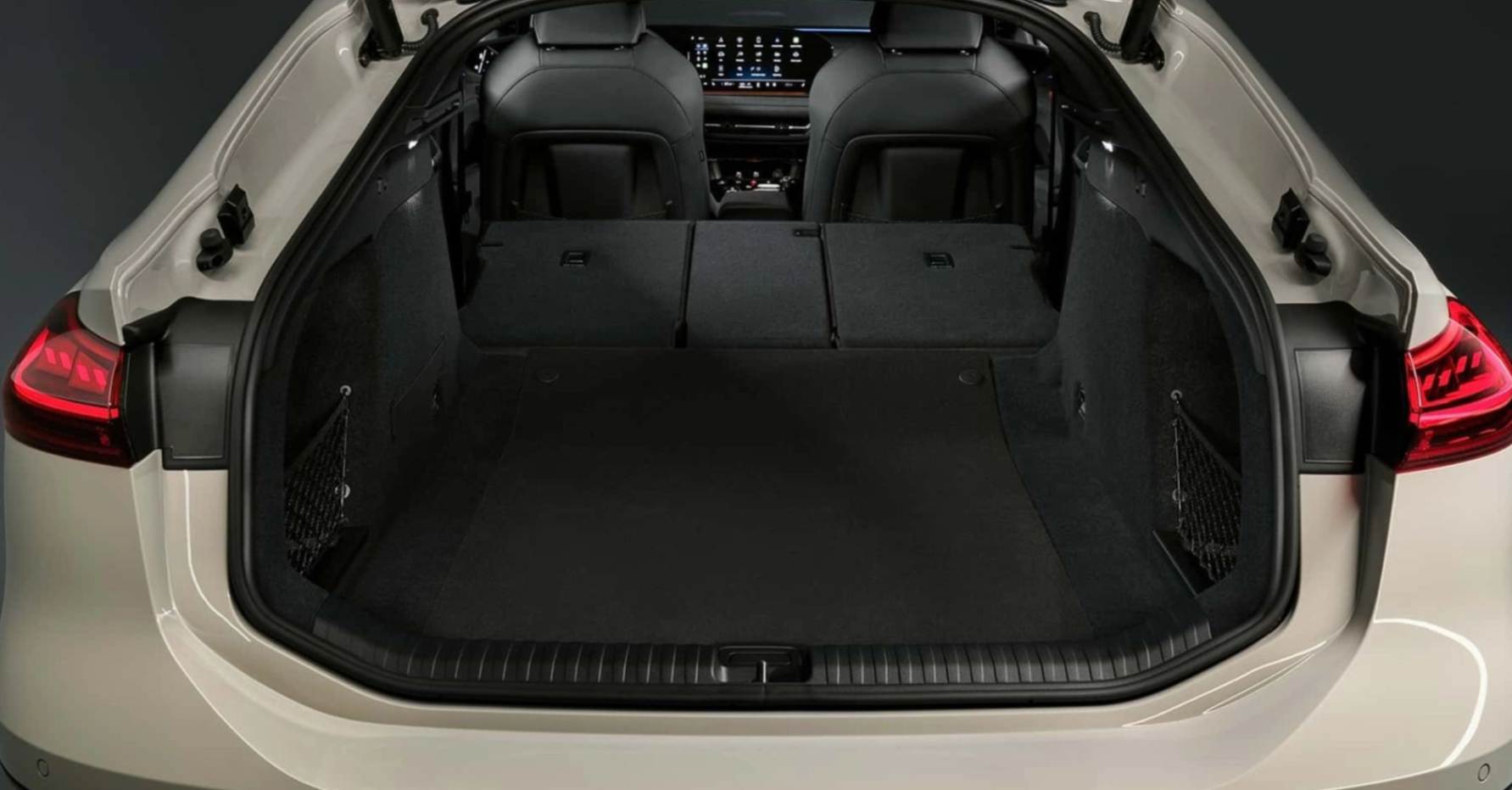 Audi-A6 eTron