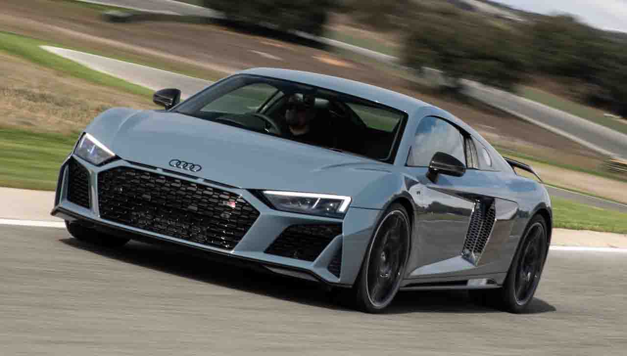 Hot Car Leasing Audi R8 FSI V10 Quattro S Tronic Convertible 5.2L